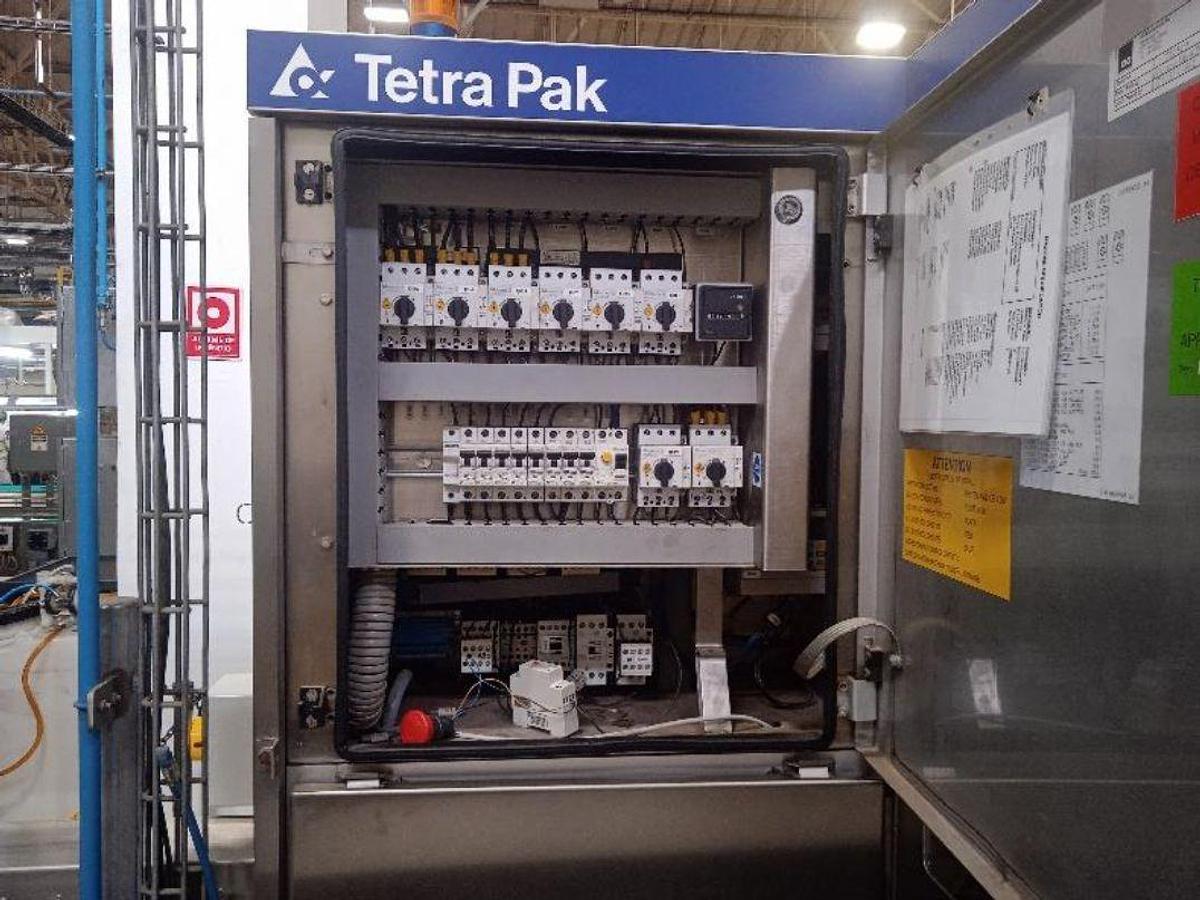 Used USED TETRA PAK A3 FLEX 200ML SLIM COMPLETE FILLING LINE FOR SALE VERSION 150V YEAR 2008