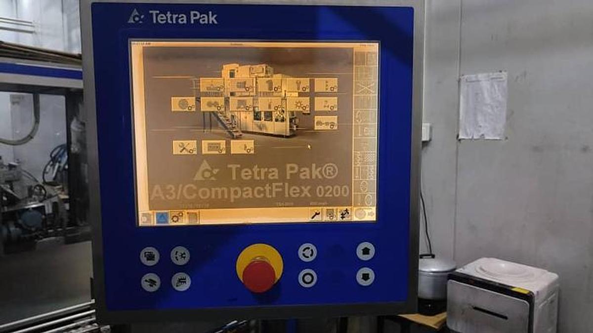 Used 2011 TETRA PAK A3 COMPACT FLEX 250ML BASE FILLING LINE
