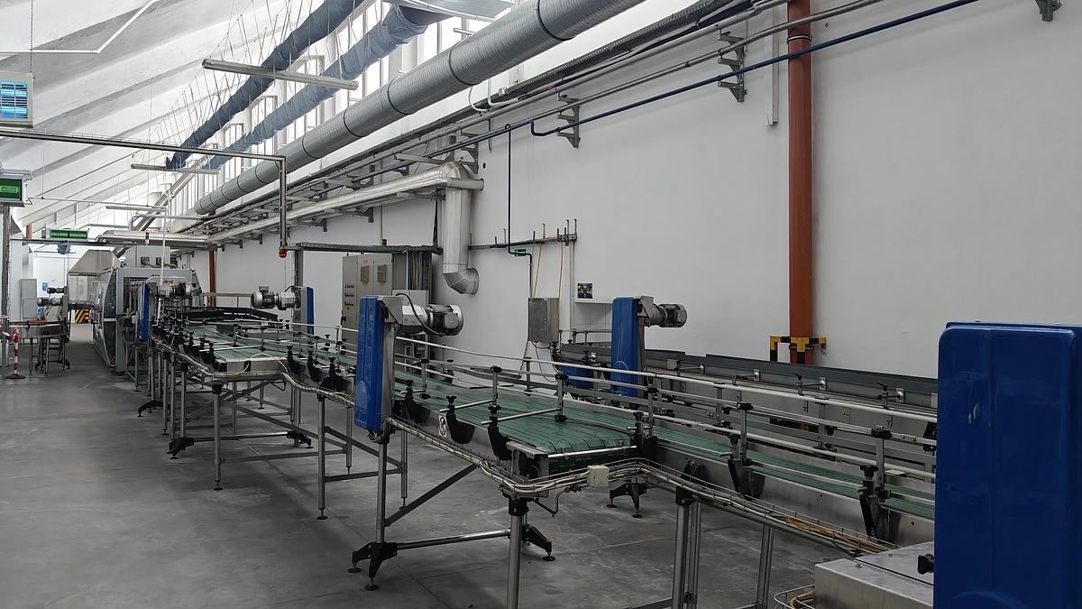 Used SIDEL AND KRONES PET CSD and WATER LINE FOR SALD