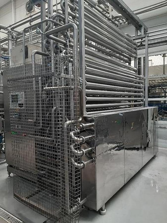 Used 1998 GEA TUBULAR JUICE PASTEURISER DEAERATOR 7700 LPH