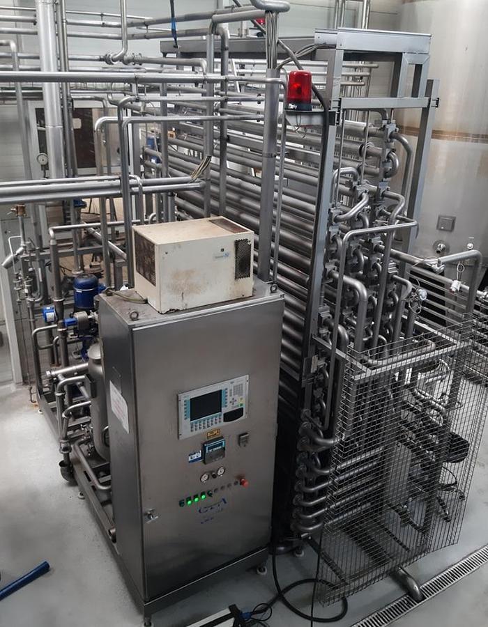 Used USED GEA TUBULAR JUICE PASTEURISER DEAERATOR AND HOMOGENISER 7700 LPH FOR SALE