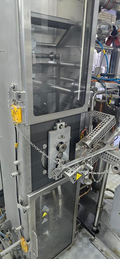 Used TETRA PAJ A1 TWA 125ML FILLING LINE FOR SALE 2017