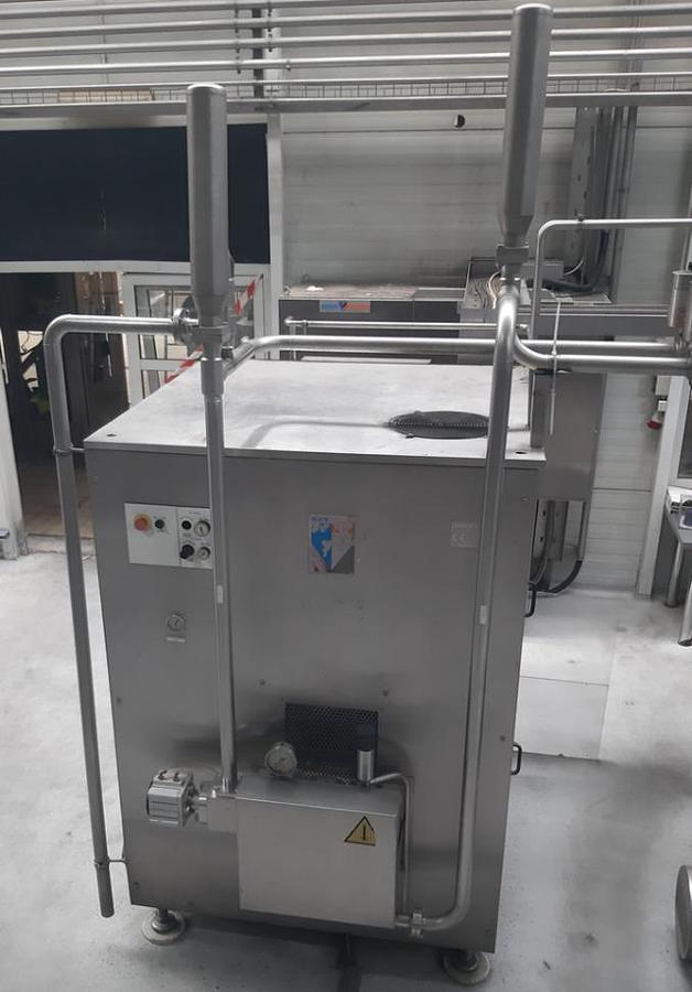 Used USED GEA TUBULAR JUICE PASTEURISER DEAERATOR AND HOMOGENISER 7700 LPH FOR SALE