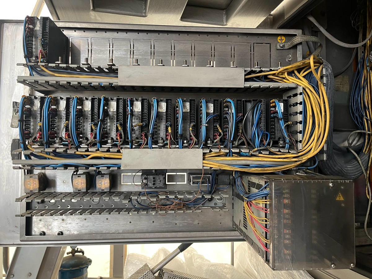 Used USED TETRA PAK TBA 19 250ML BASE 20v FILLING LINE