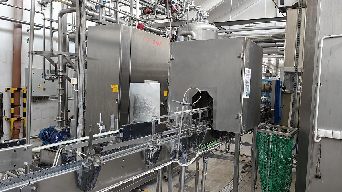 Used SIDEL AND KRONES PET CSD and WATER LINE FOR SALD