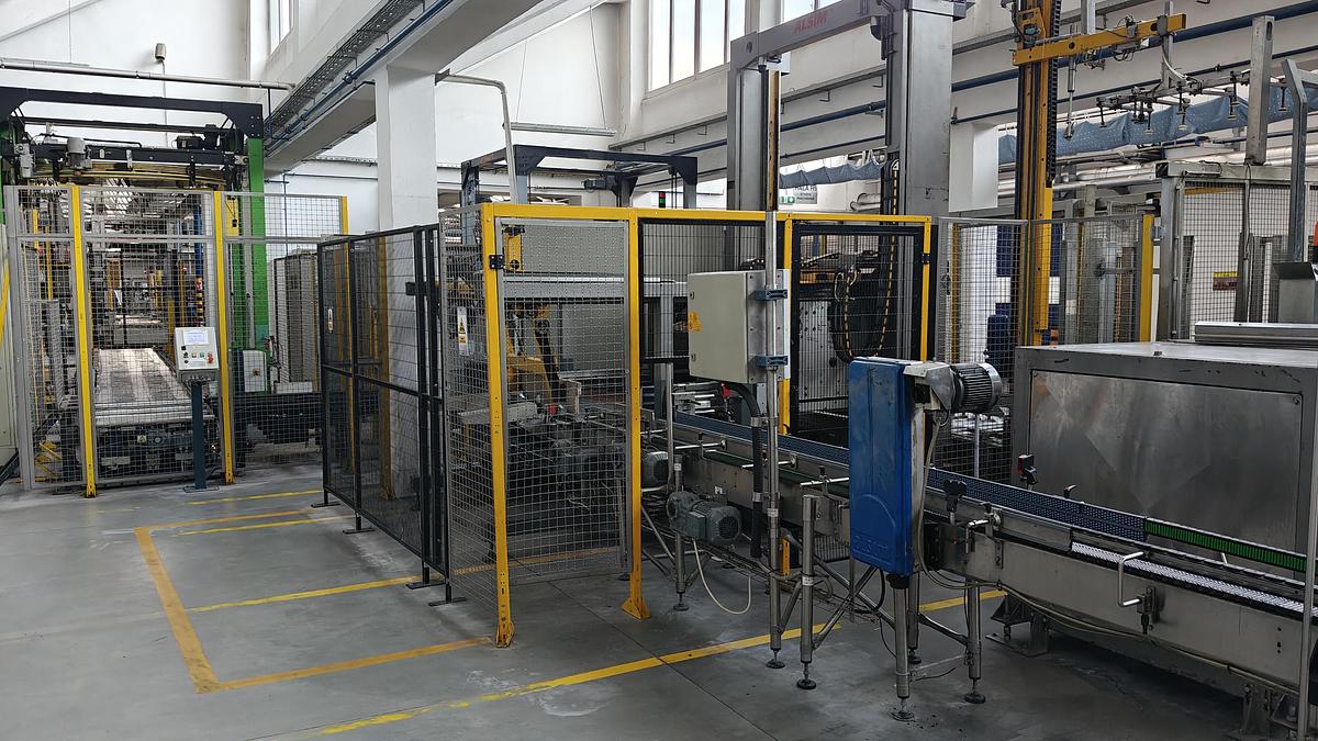 Used SIDEL AND KRONES PET CSD and WATER LINE FOR SALD