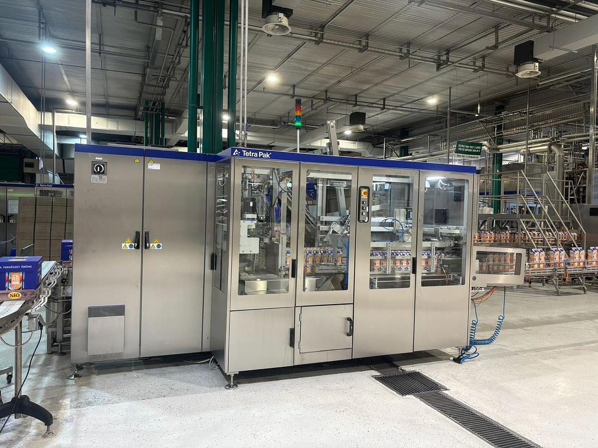 Used USED TETRA PAK CARDBOARD PACKER TCBP 32 YEAR 2016