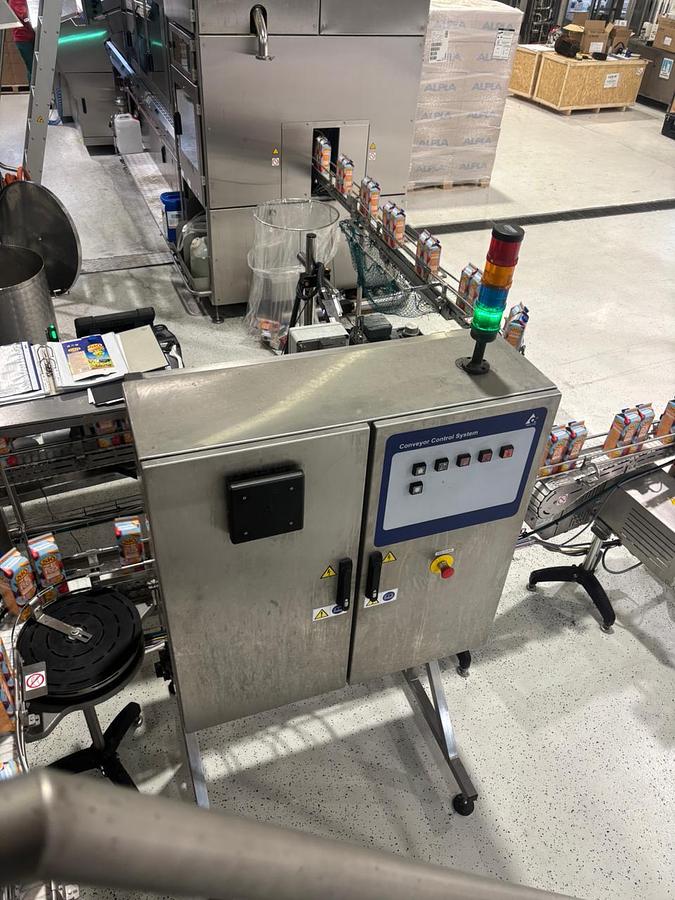 Used USED ESL TETRA REX FILLING AND CAPPING COMPLETE LINE FOR SALE FOR LONG LIFE FRUIT JUICES YEAR 2016