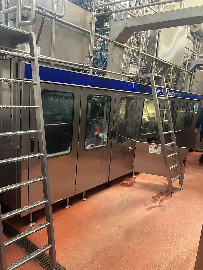 Used 2002 Tetra Pak Aseptic PET