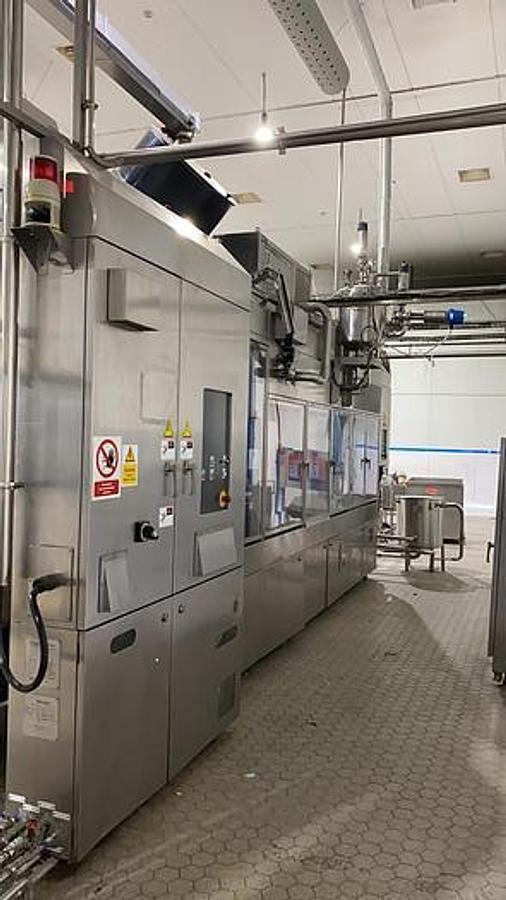 Used Gable top Filling Machine with Capper Made by ELOPAK