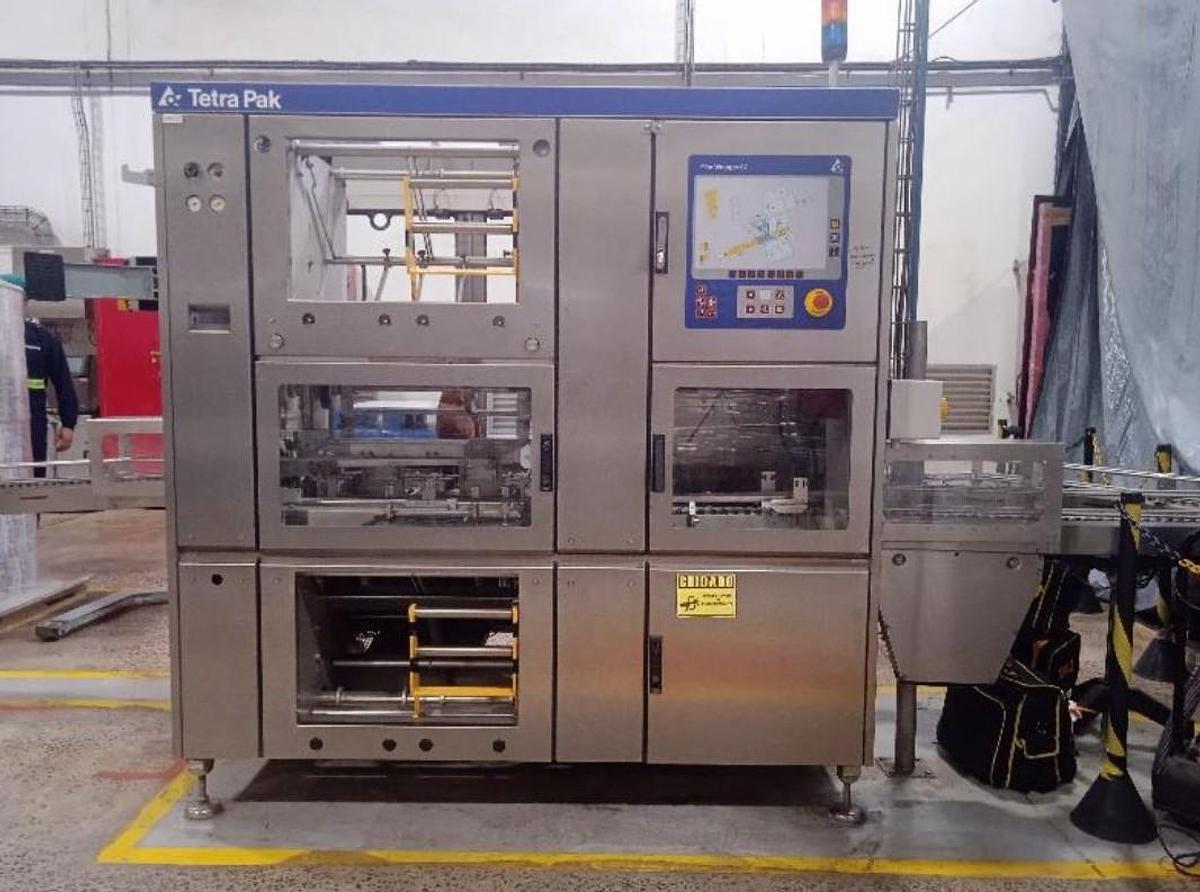 Used USED TETRA PAK A3 FLEX 200ML SLIM COMPLETE FILLING LINE FOR SALE VERSION 150V YEAR 2008