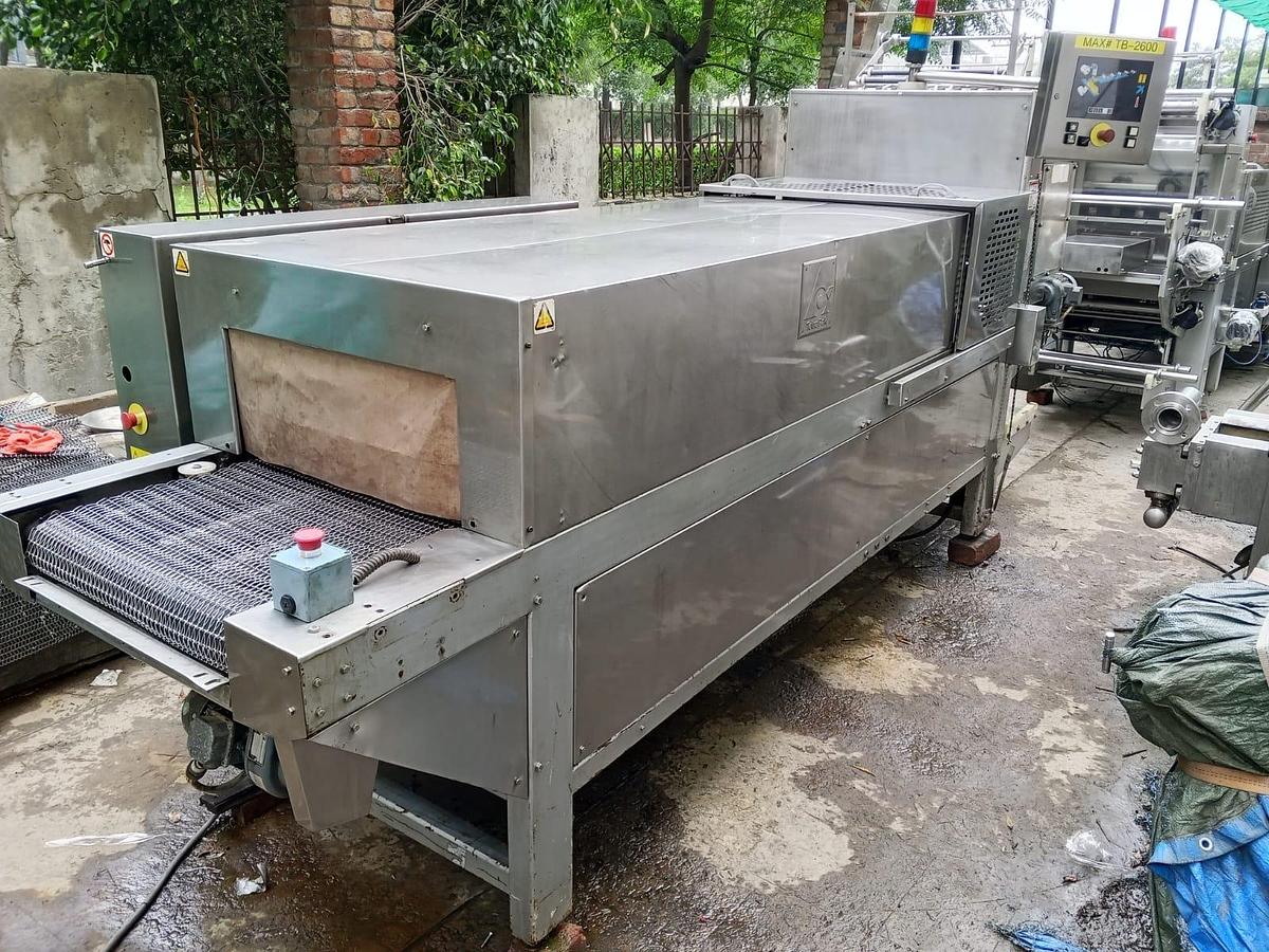 Used 1999 Tetra Pak Packer and Shrink