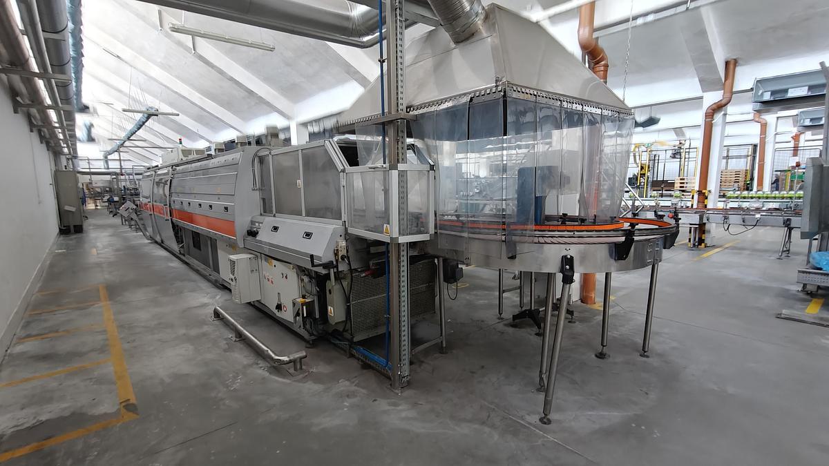 Used SIDEL AND KRONES PET CSD and WATER LINE FOR SALD