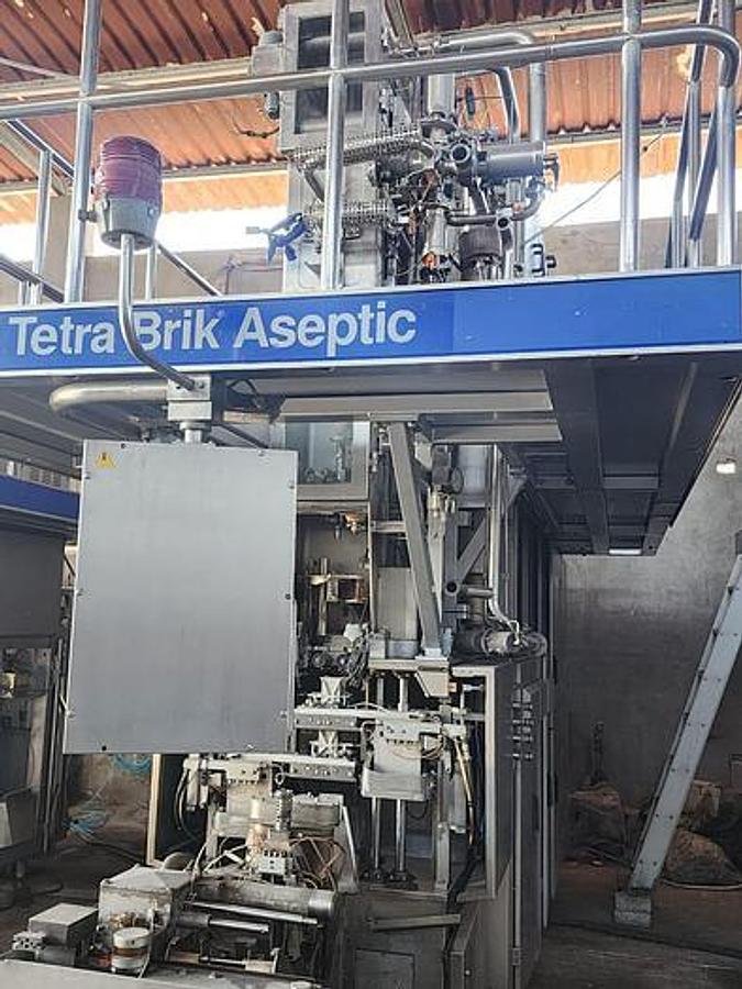 Used 2003 TETRA PAK TBA 19 250ML SLIM FILLING LINE