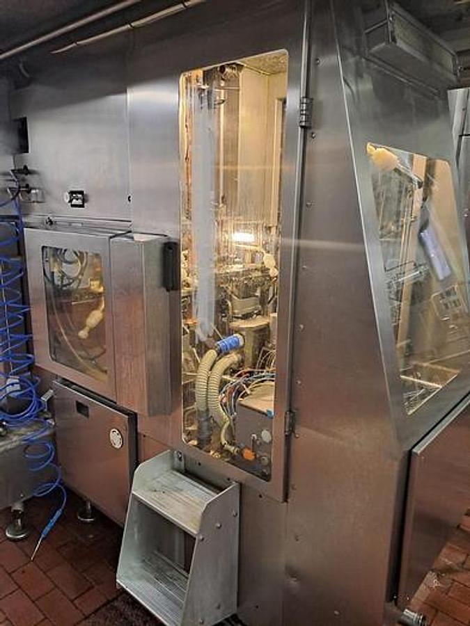 Used 2003 TETRA PAK TB 19 250ML BASE 20V FILLING LINE