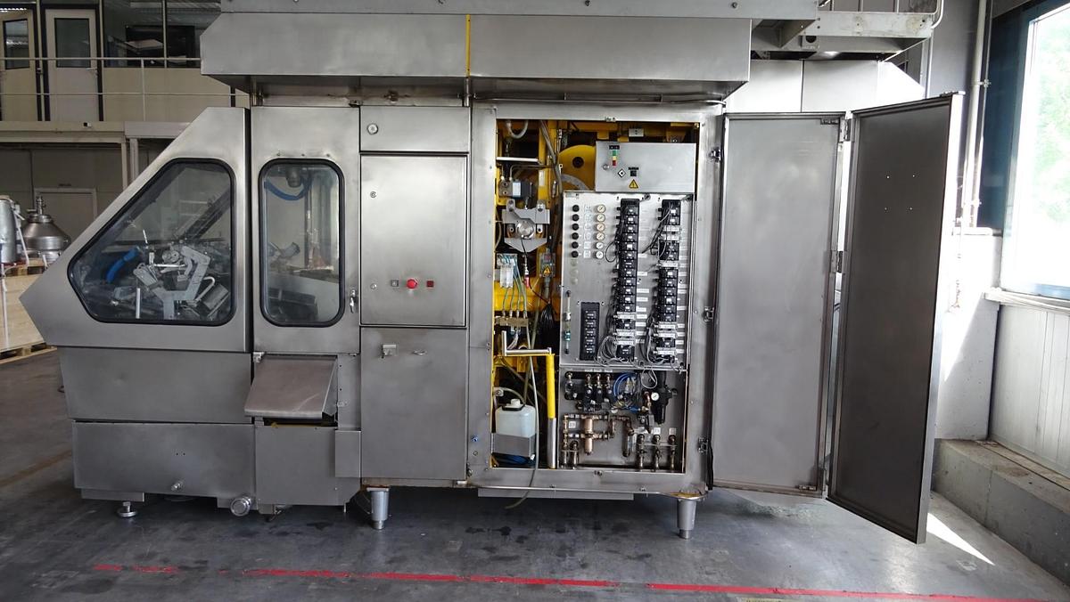 Used TETRA PAK TBA 1000ML SQUARE FILLING LINE FOR SALE