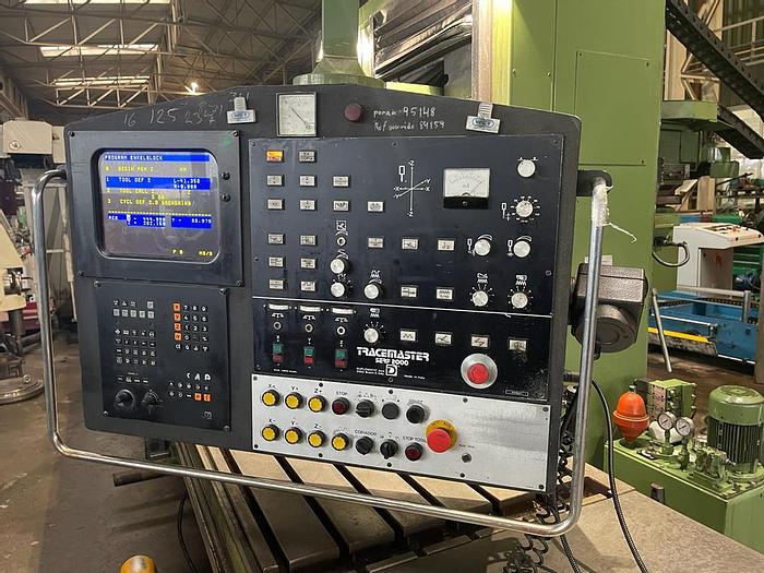 Used Frezarka CNC Correa