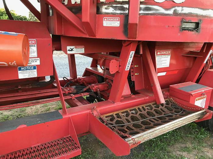Used 2004 Morbark 1000 Tub Grinder