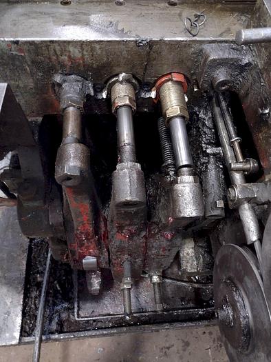 Used Header Progressive Bolt Maker National