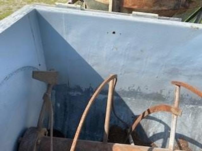 Used 50 CU. FT. RIBBON BLENDER – 7.5 HP MOTOR – MOUNTED ON BASE WITH WHEELS (#9775)