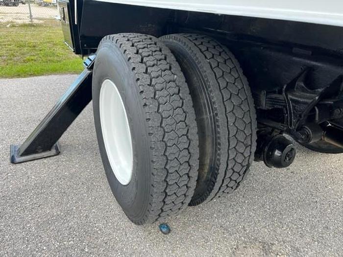 Used Altec AM900 72ft 2-Man Bucket Boom on 2005 International 4400 Flatbed Truck - C02875