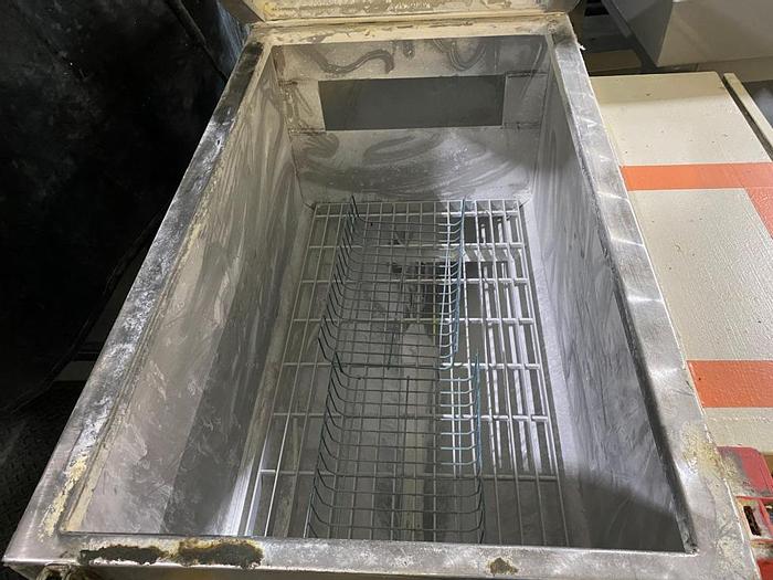 Used Magnaflux DFPI Liquid Penetrant Testing Unit