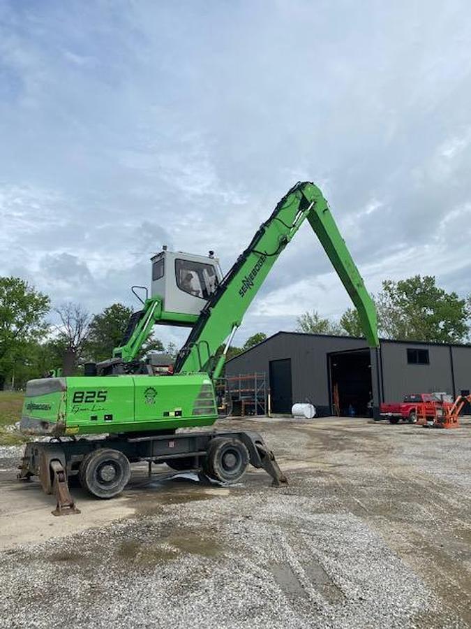 Used 825D sennebogen