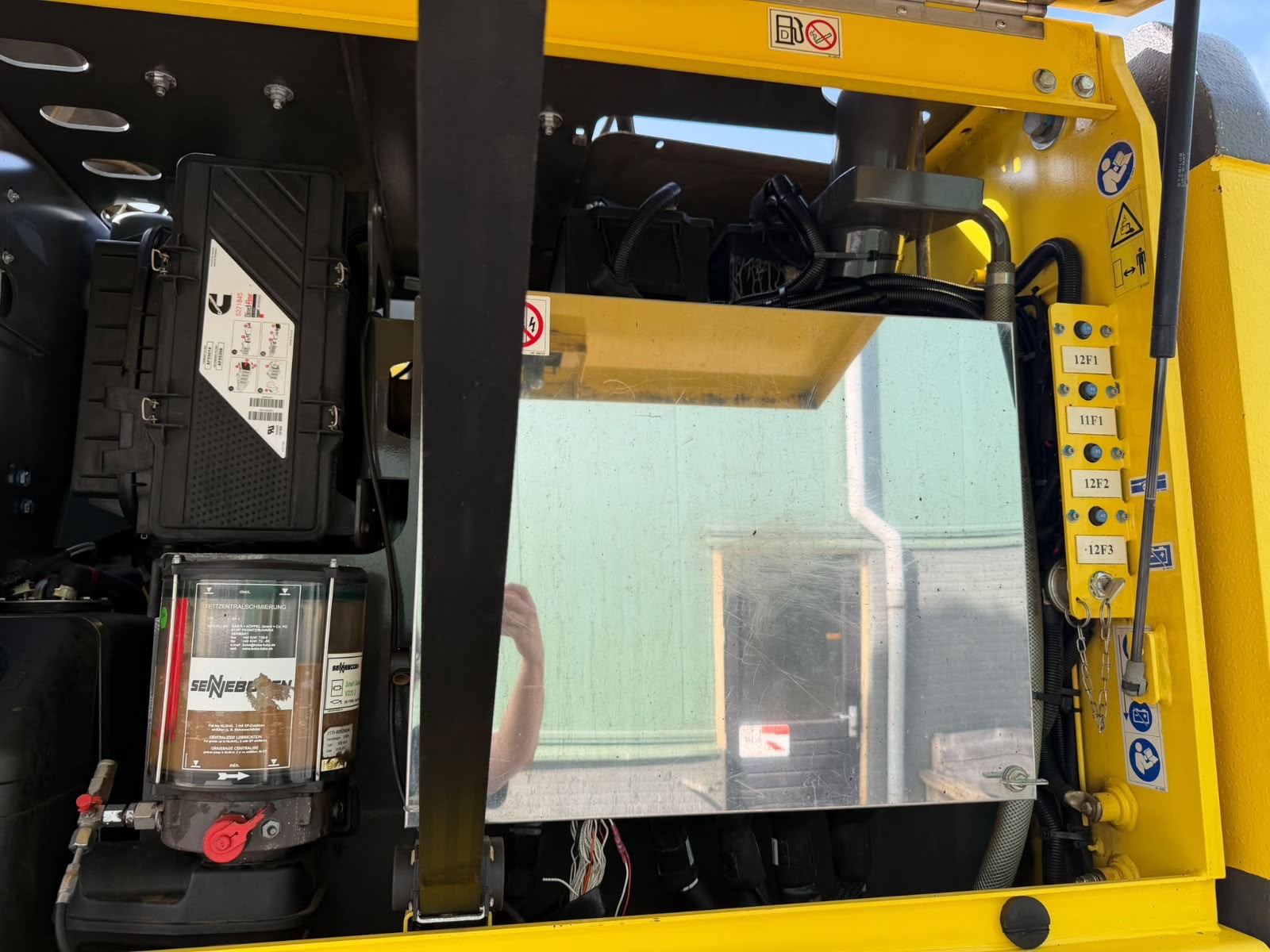 Used 2017 Sennebogen 825E