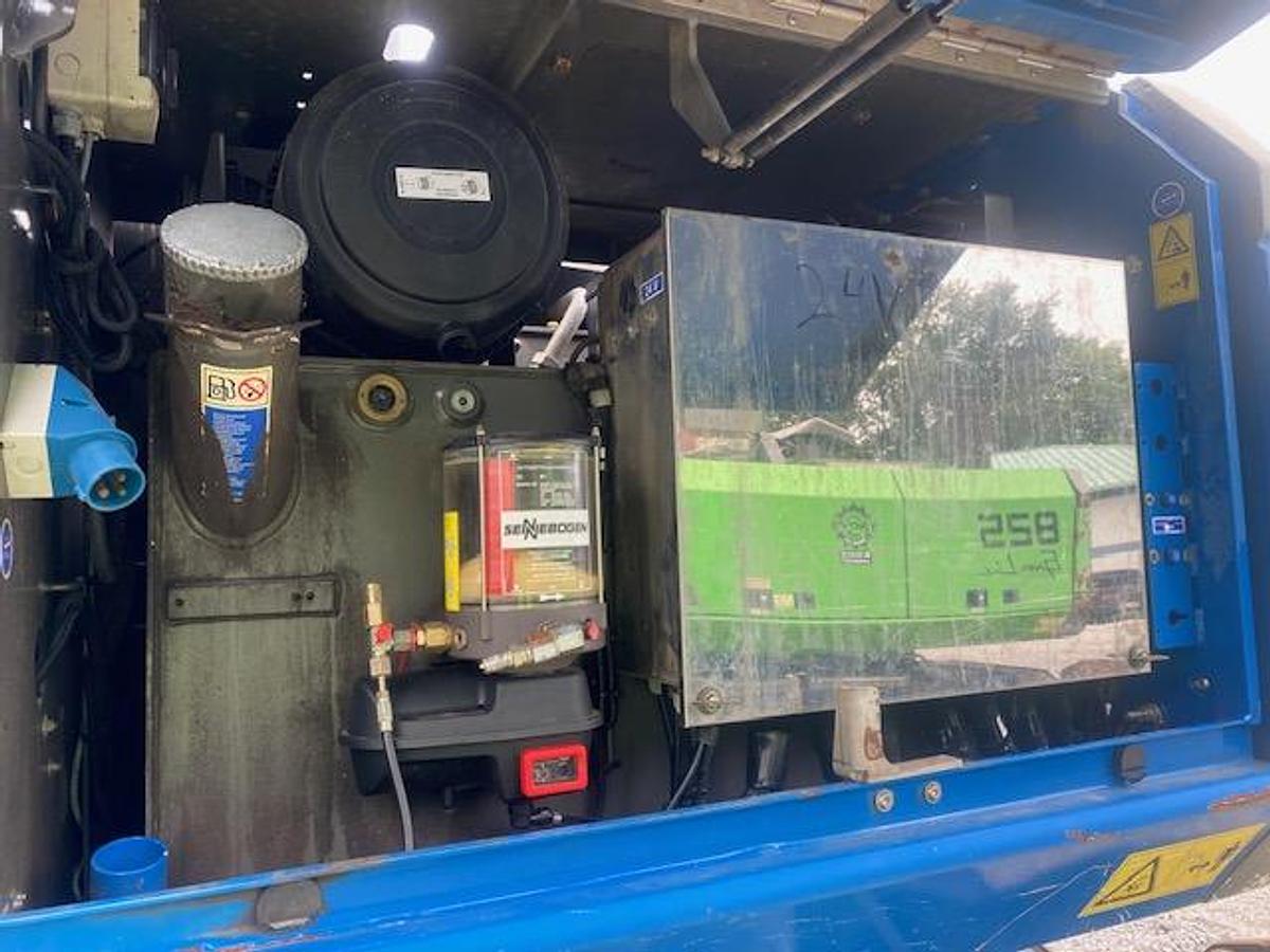 Used 2011 Sennebogen 825M D