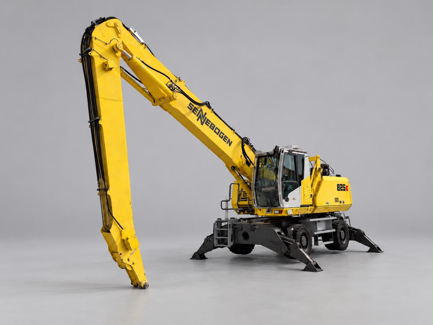 Used 2017 Sennebogen 825E