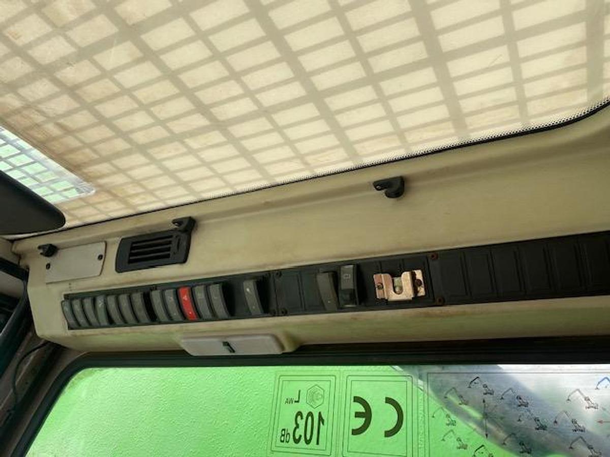 Used 825D sennebogen