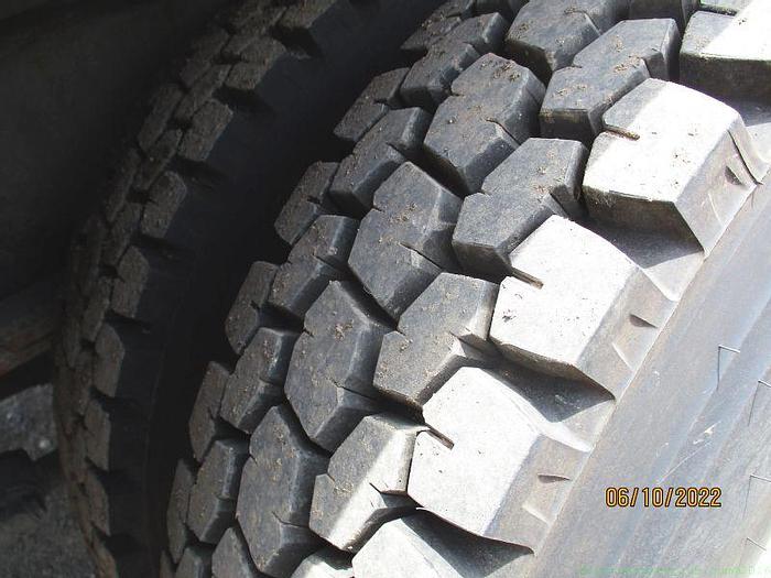 Used 2004 Freightliner M2-106