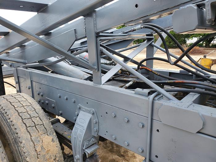 Used 1990 Peterbilt w/ New Holland 1051 Stack Retriever