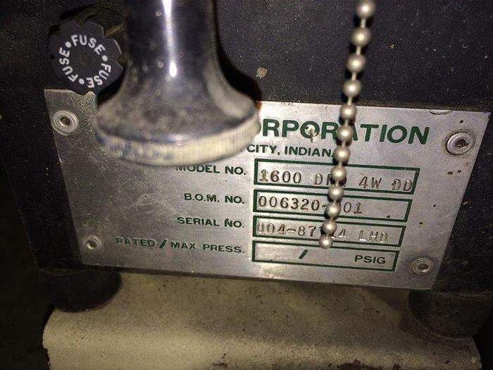 Used 1985 Sullair 1600 cfm / 100 psi Air Compressor