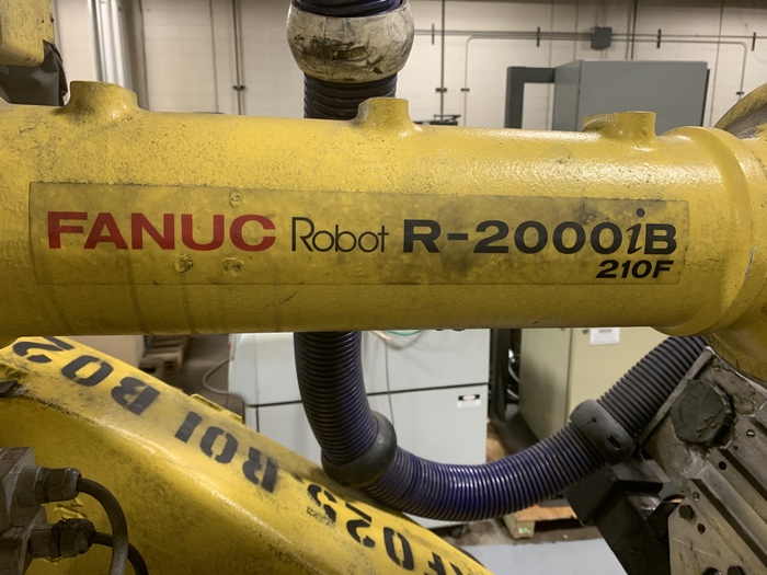 FANUC R2000iB/210F 210KG X 2655MM REACH 6 AXIS CNC ROBOT W/R30iA CONTROLS WITH ARO SERVO GUN
