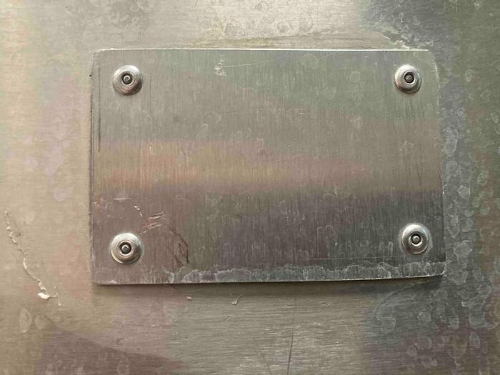 D'occasion COMPLETE FILLING AND CAPPING SYSTEM