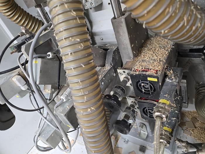 Used 2008 Holzher Sprint 1321 edgebander with servo trim adjustments