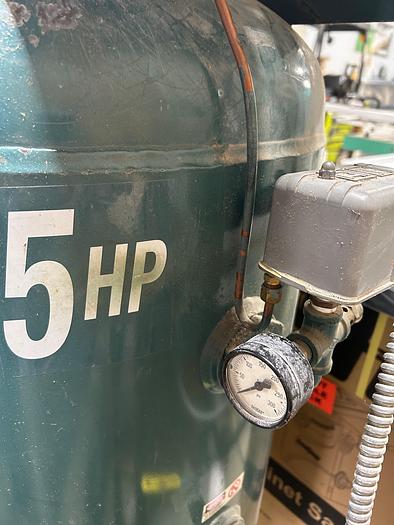 Used Curtis 5HP vertical compressor with ZEKS air drier