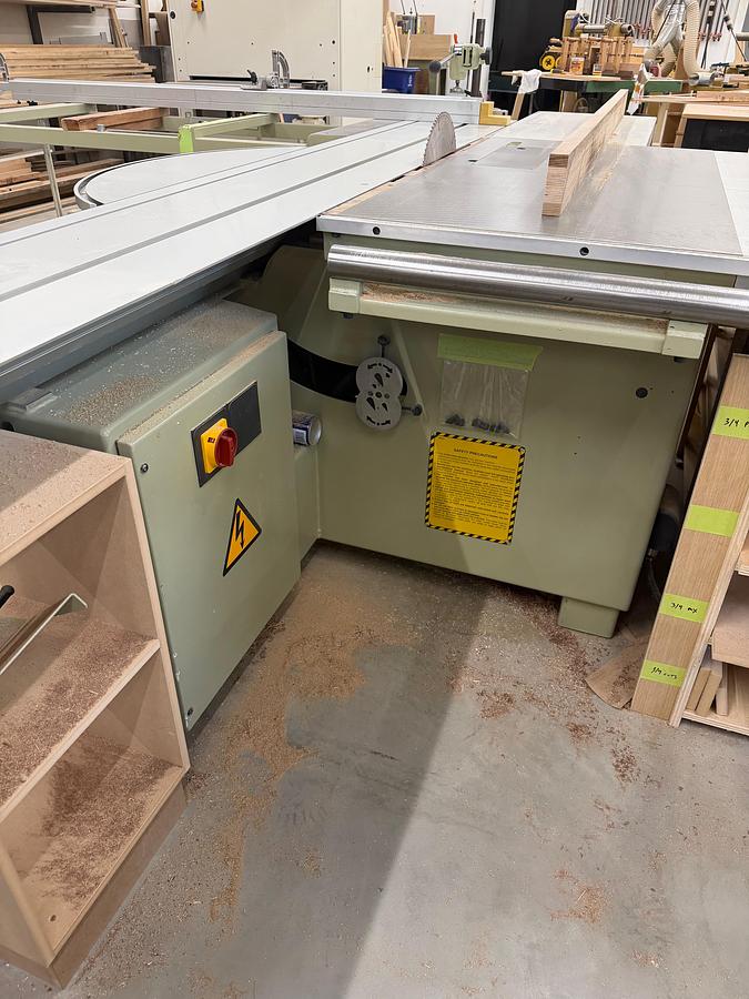 Used SCMI Hydro 3200 10' sliding table saw