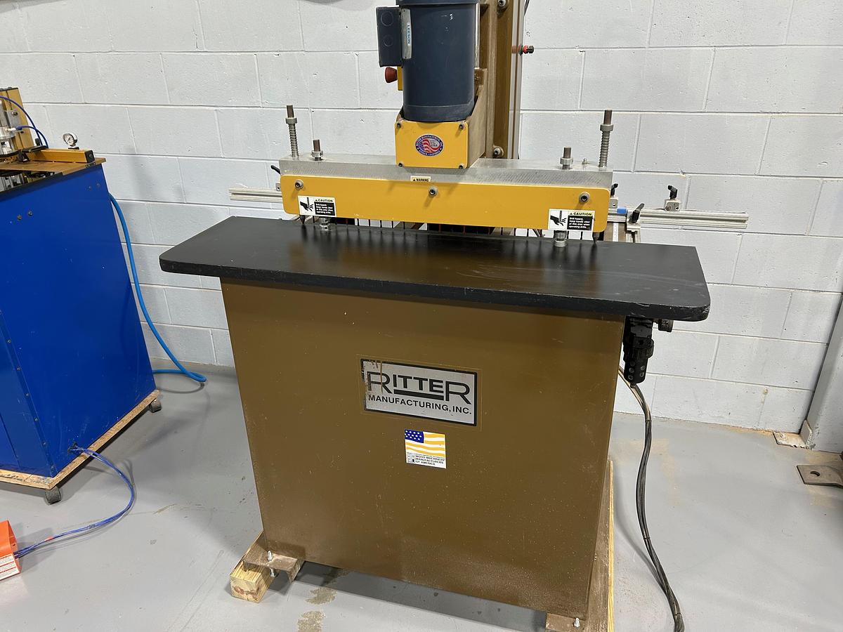 Used 1999 Ritter R19F line boring machine