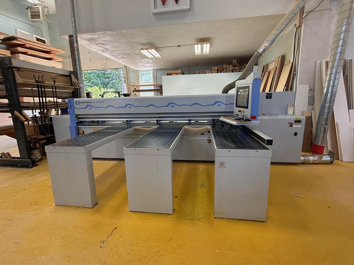Used Holzma HPP250 US Edition 12' CNC panel saw