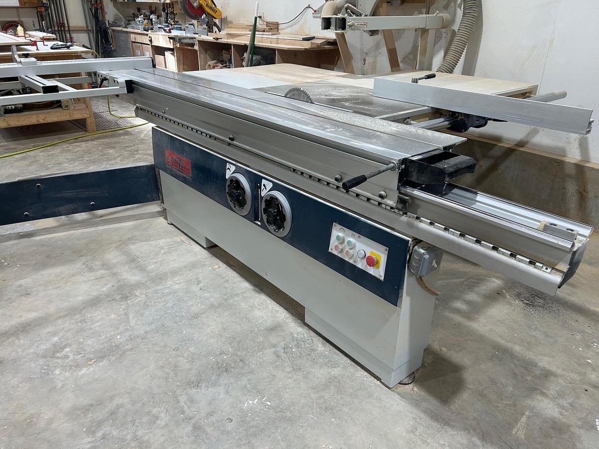 Used Cantek D405-8M sliding table saw