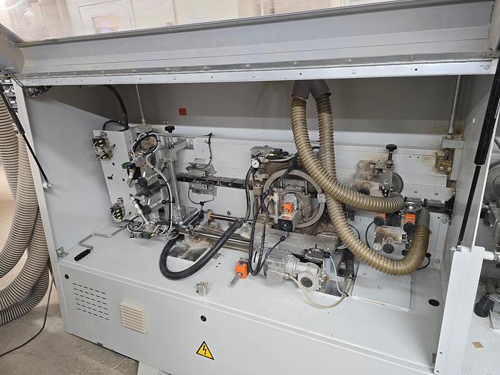 Used 2008 Holzher Sprint 1321 edgebander with servo trim adjustments