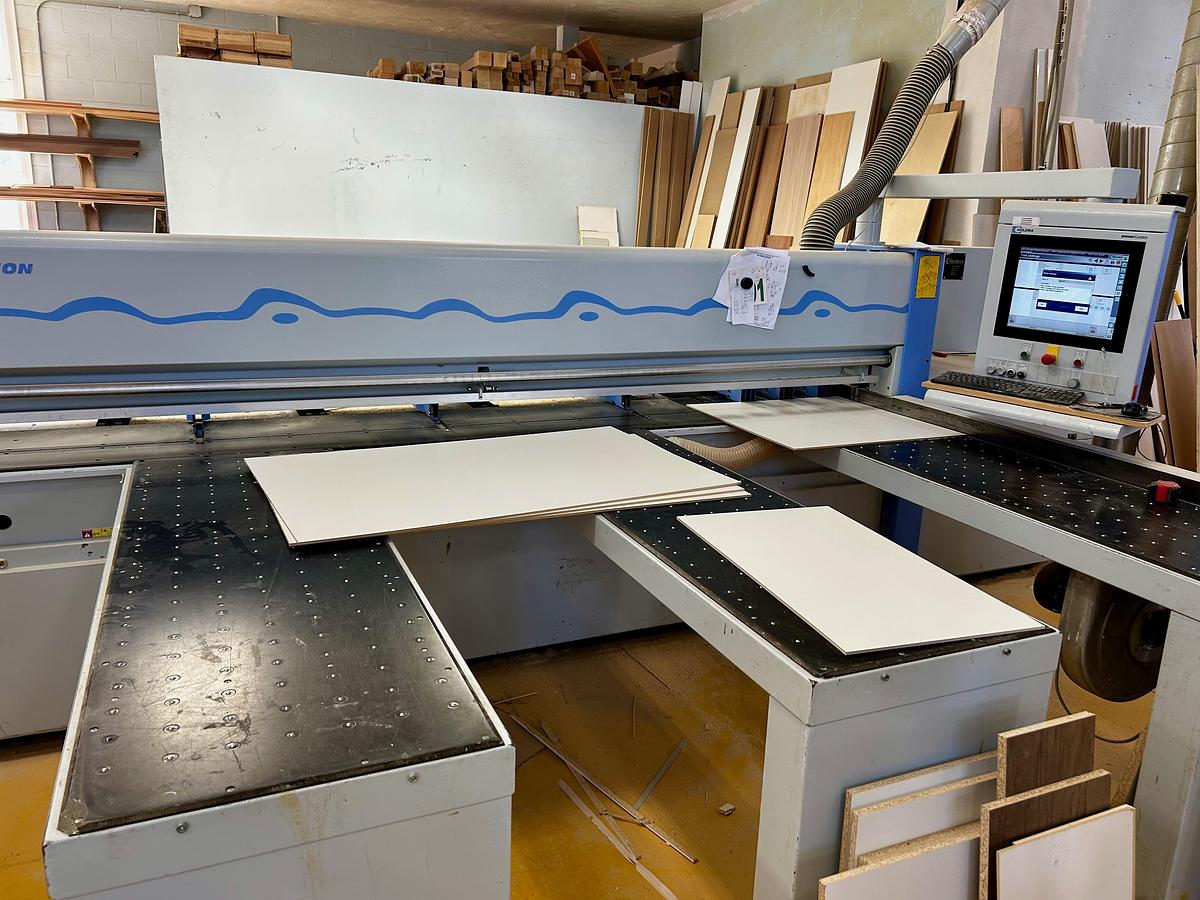 Used Holzma HPP250 US Edition 12' CNC panel saw