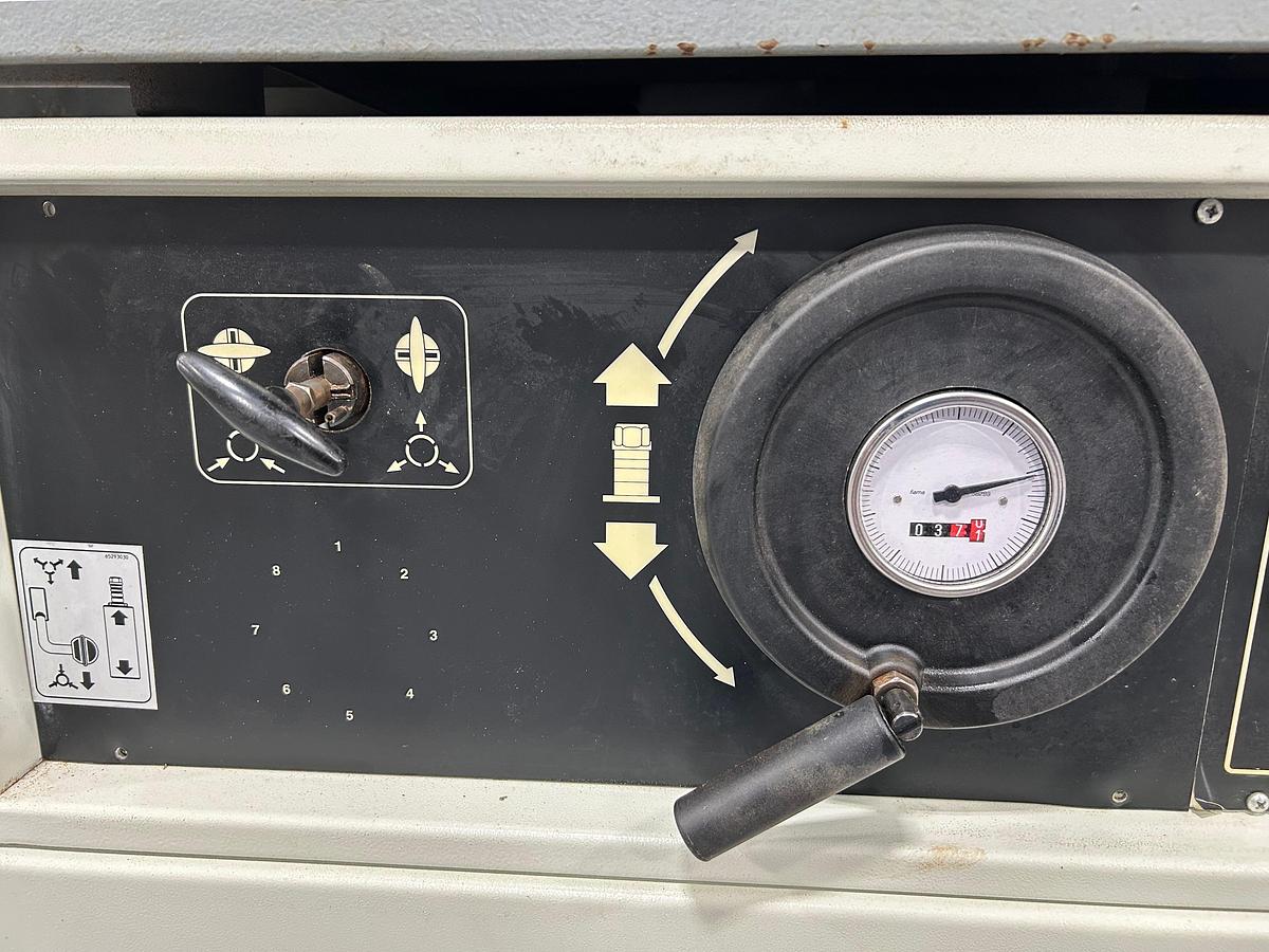 Used 2001 SAC TS120A shaper