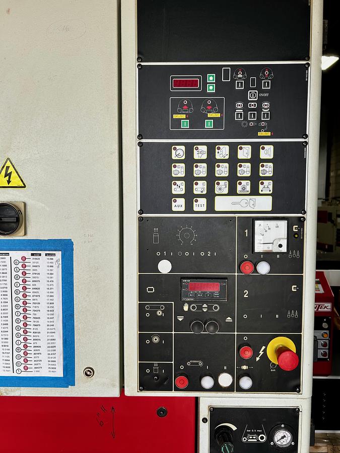 Used 2000 SAC  Smart K-1100 43" wide belt sander