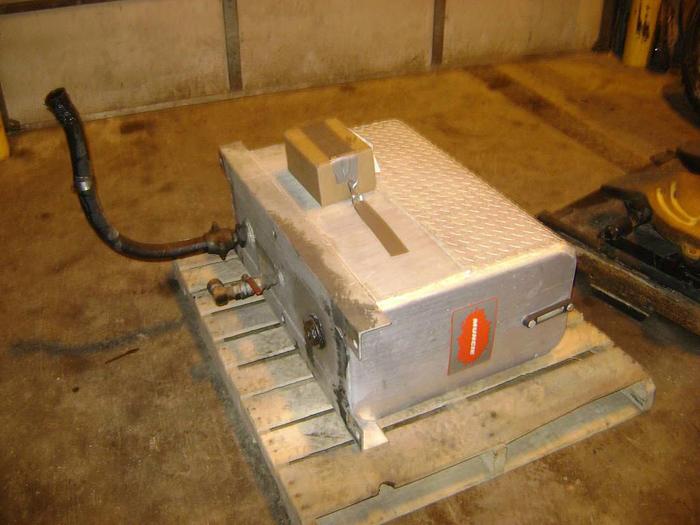 Used 1998 Muncie 5th Wheel Wet K- Stock #: 1177