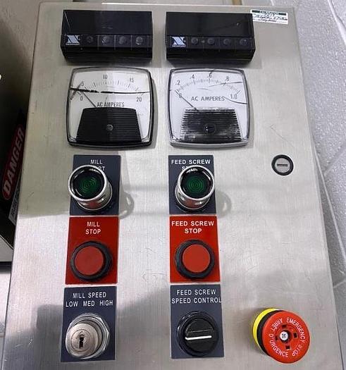 Used FITZPATRICK MODEL D6A FITZMILL - SCREW FEED - S/S