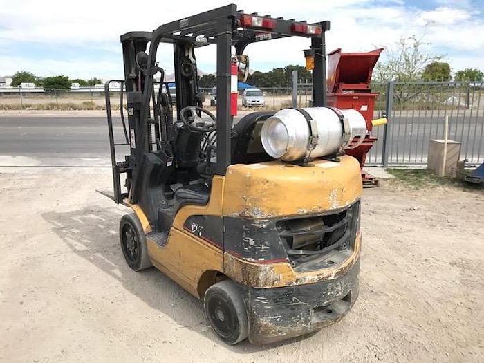 Used 2004 CAT C5000 FORKLIFT