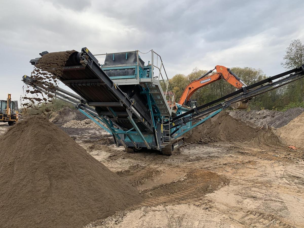 Used 2022 Powerscreen Chieftain 1400